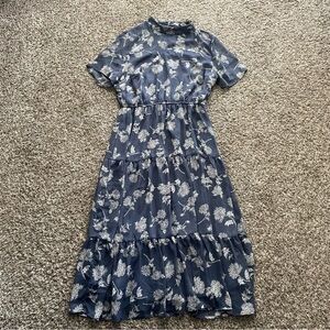 NWOT Lulus Midi Dress
